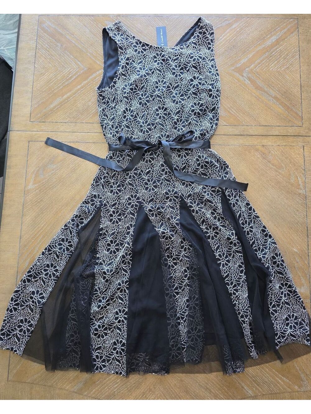 Elegant Black and White Lace Midi Dress with Satin Belt - Size M